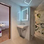 Alpine Balcony 2-room Διαμέρισμα