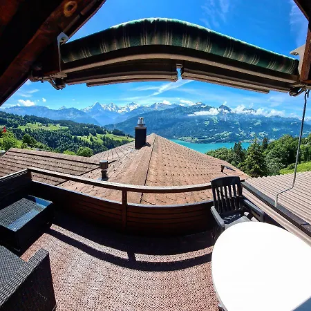 Alpine Balcony 2-room Apartment Beatenberg