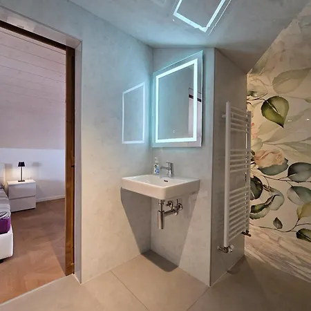 Alpine Balcony 2-room Lägenhet