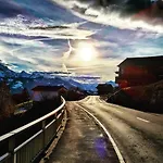 Alpine Balcony 2-Room Apartment Apartment *