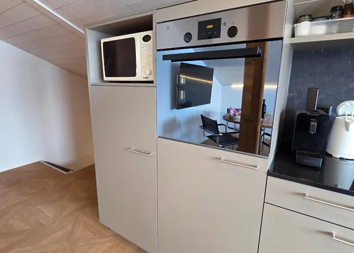 Alpine Balcony 2-Room Apartment Apartman Beatenberg